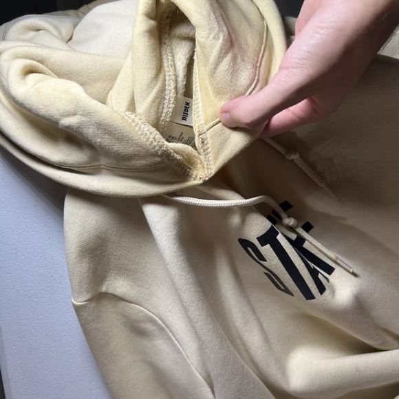 Justin Bieber Purpose World Tour STAFF Hoodie Cream Sweatshirt Men H&M Sz XS - Picture 9 of 9